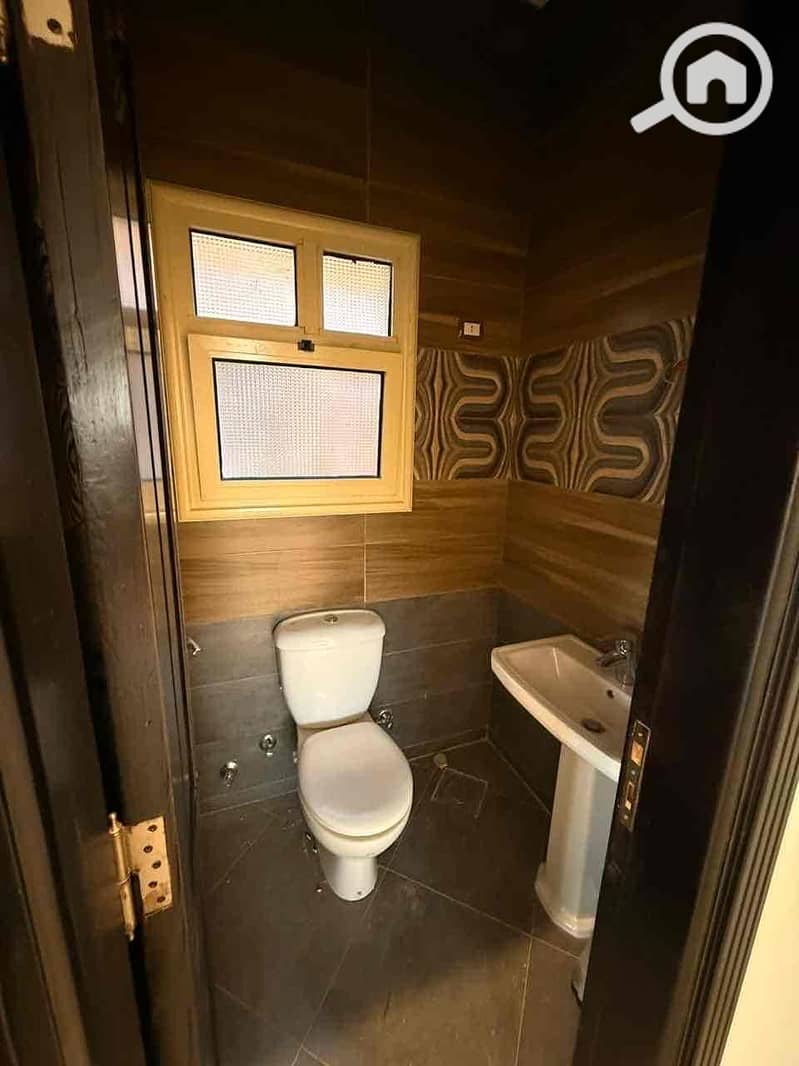 6 02f61116-175c-44e4-ad24-af88bdb393cb. jpg