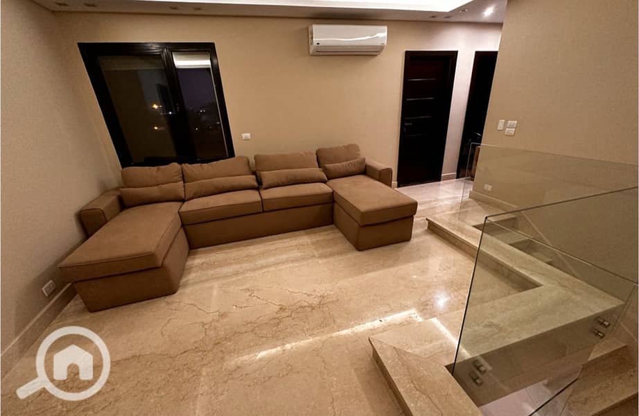 7 83c3936b-847d-4ded-beb2-d70b45ce80e4. jpeg