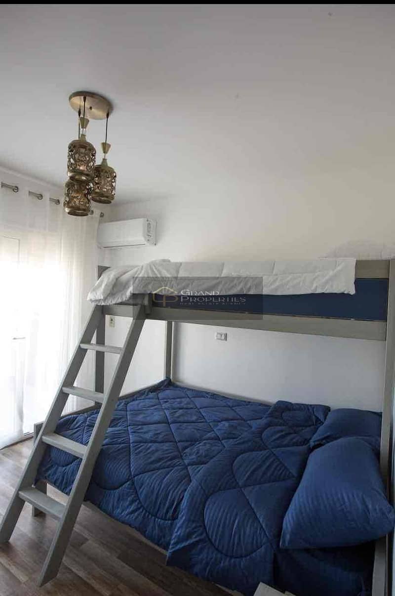 5 04153155-e71e-4fda-ba2a-55f53a5390b8. jpg