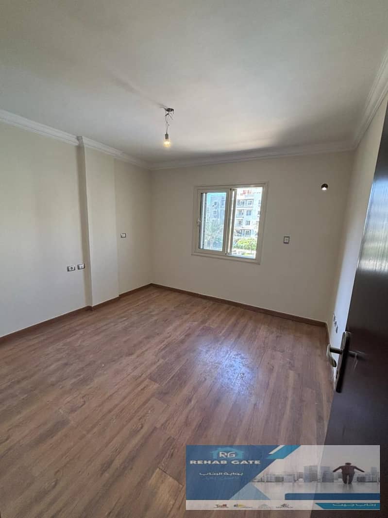 4 5d921102-180f-4f48-9572-3524c1564e9f. jpg