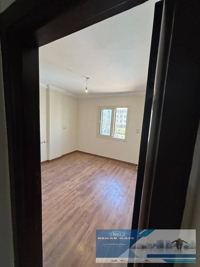 12 cd32ddfa-f0e5-48ec-b0ab-b73345112b55. jpg