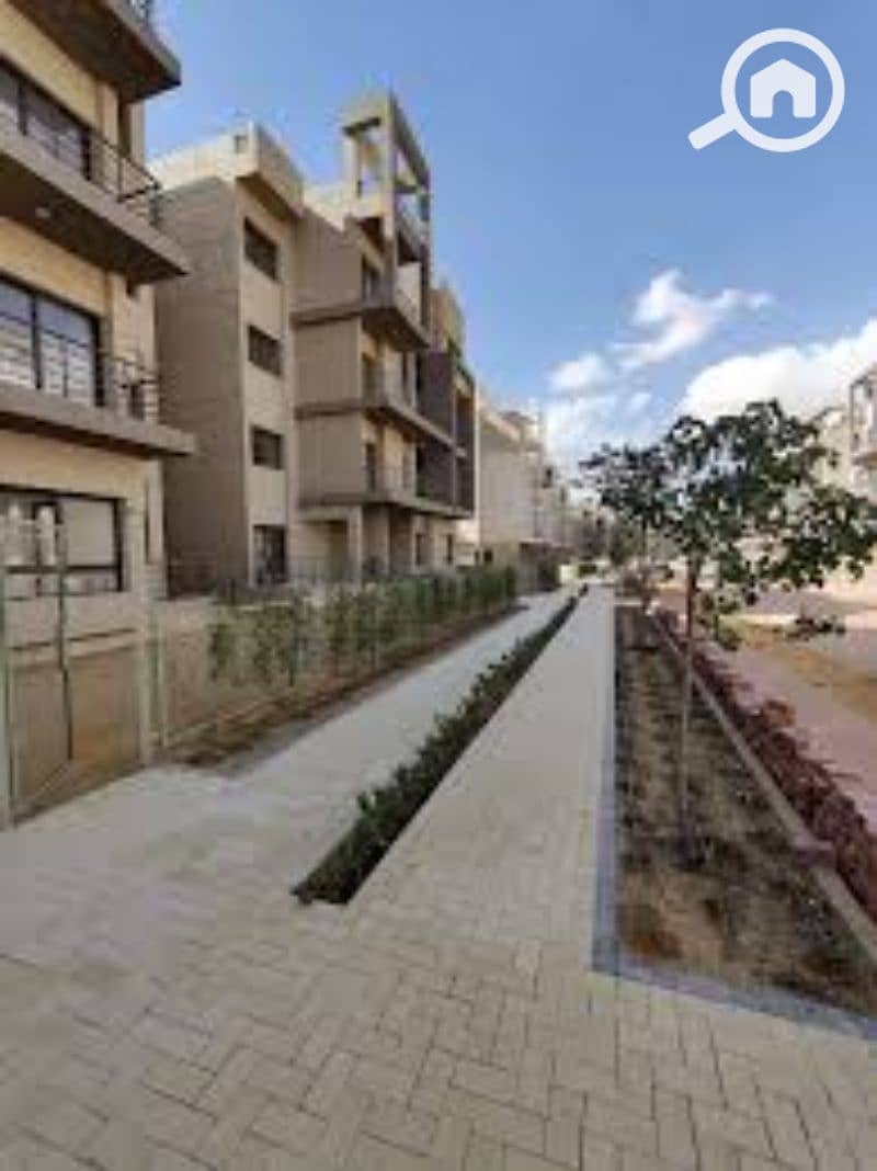 12 images. jfif. jpg