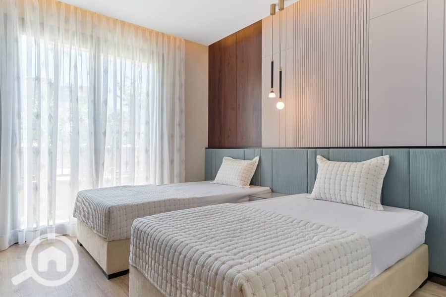 9 WhatsApp Image 2025-10-09 at 17.00. 43 (1). jpeg