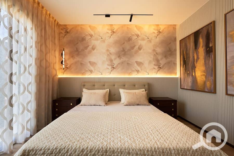 10 WhatsApp Image 2025-10-09 at 17.00. 42 (1). jpeg