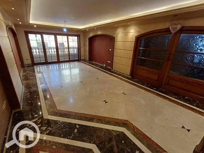 3 3e0581f5-8dad-4c60-b6e8-d7117832e56c. jpg