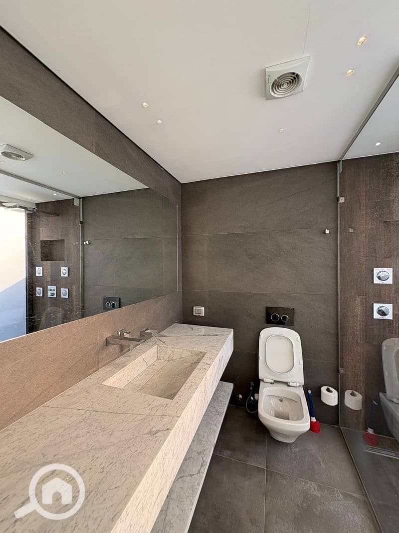 12 1340ce10-2526-4a80-8d29-53b60d3b798b. jfif. jpg