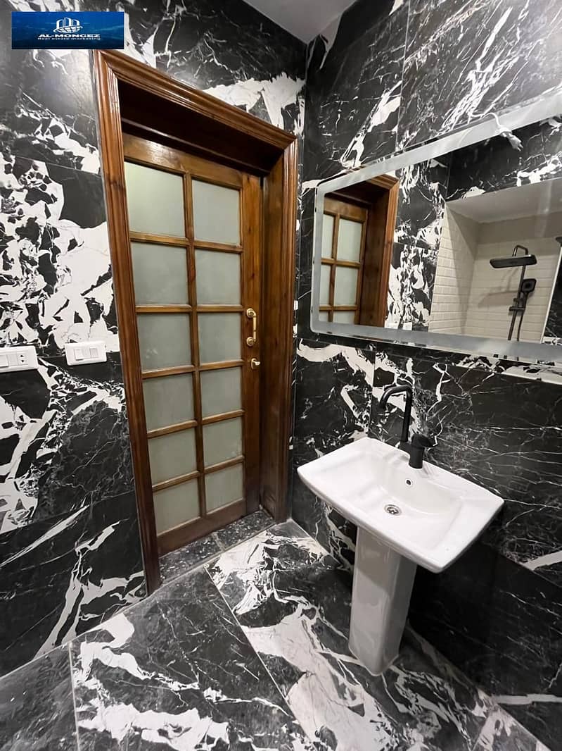 10 WhatsApp Image 2025-10-30 at 20.50. 24_63da400c. jpg