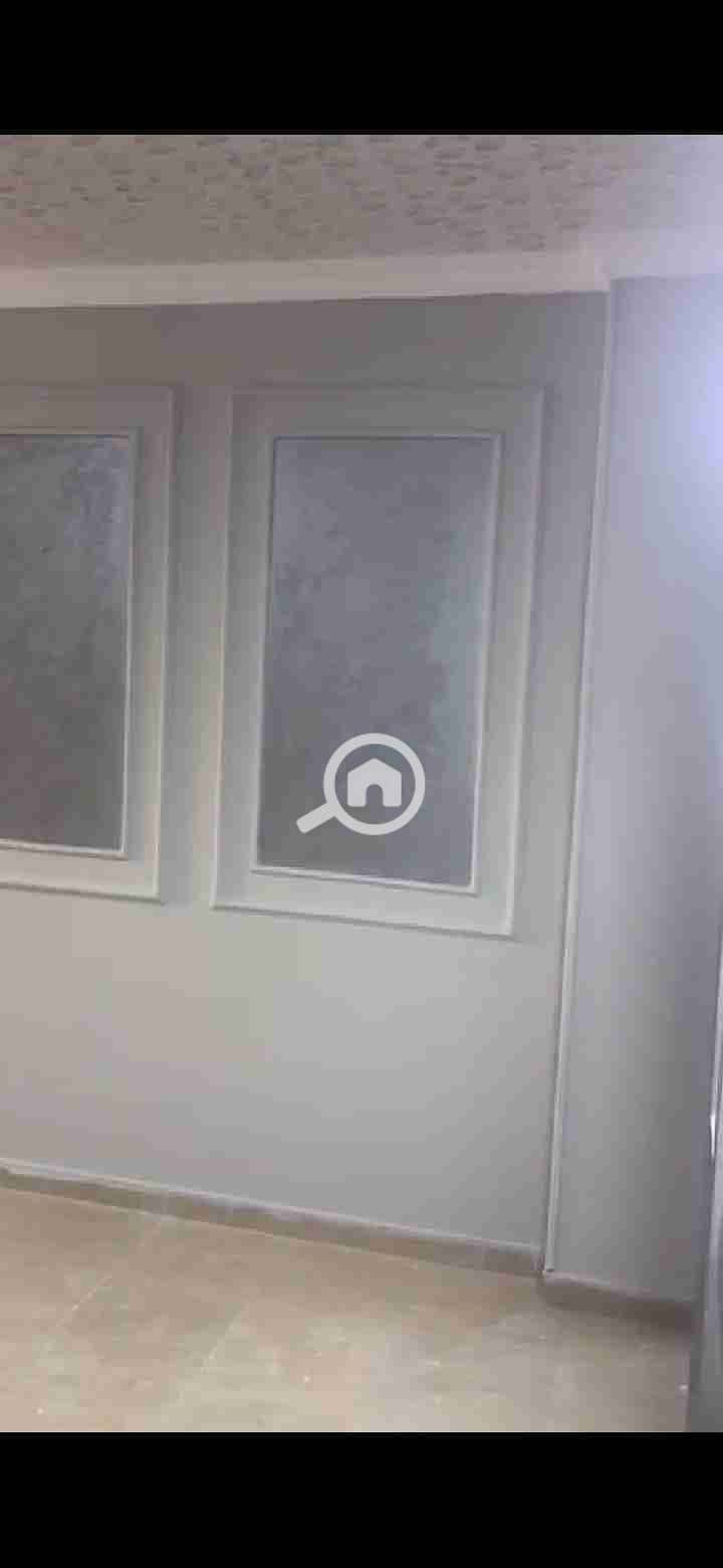 8 Screenshot_20251030_202332_com. whatsapp. jpg