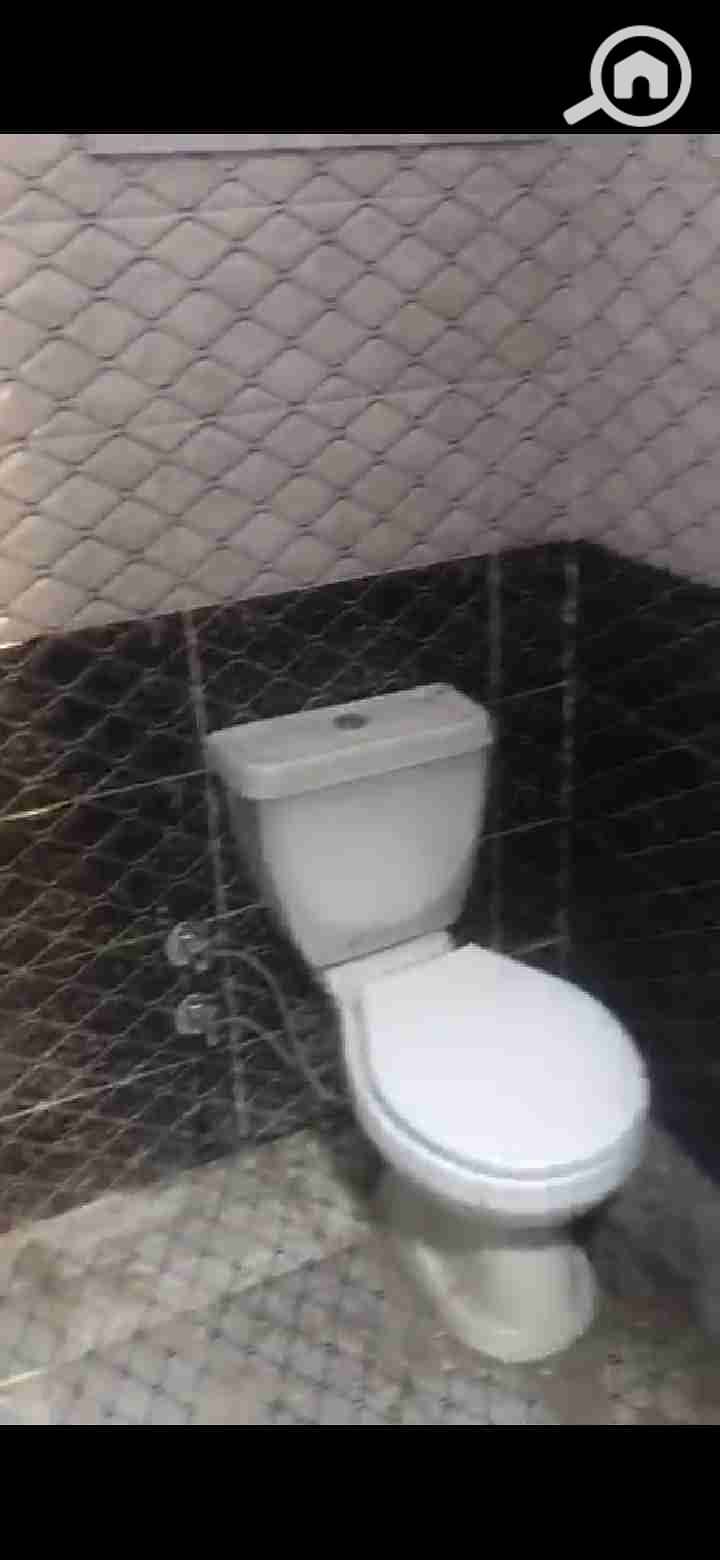 9 Screenshot_20251030_202416_com. whatsapp. jpg