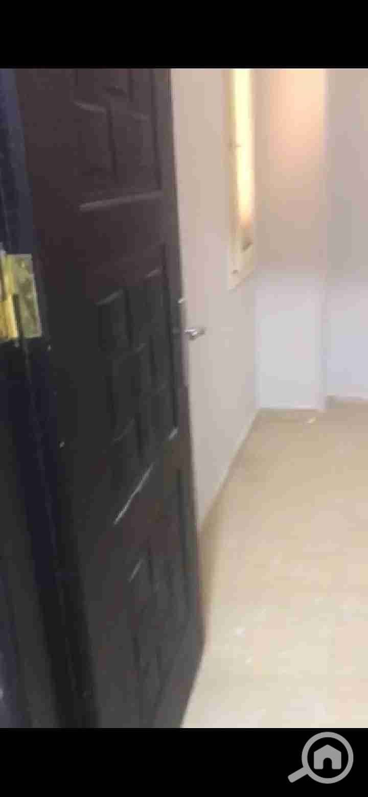 12 Screenshot_20251030_202430_com. whatsapp. jpg