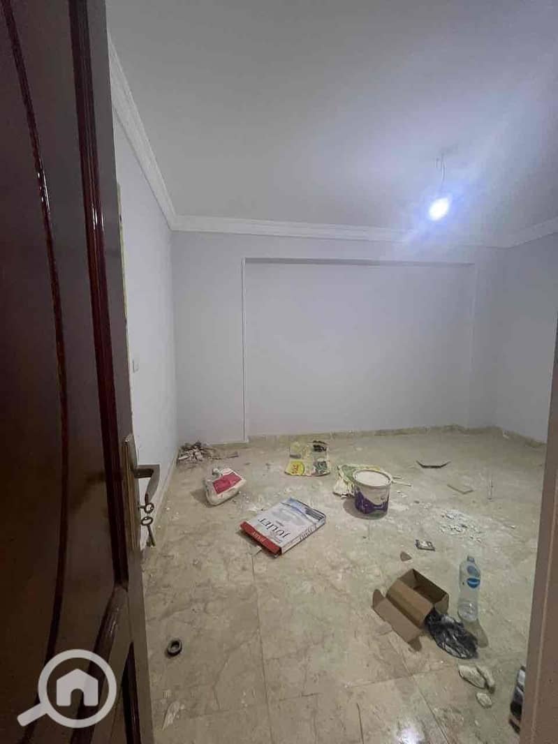 7 8a8510d1-c9e5-413e-851b-d70f2bf878ce. jpg