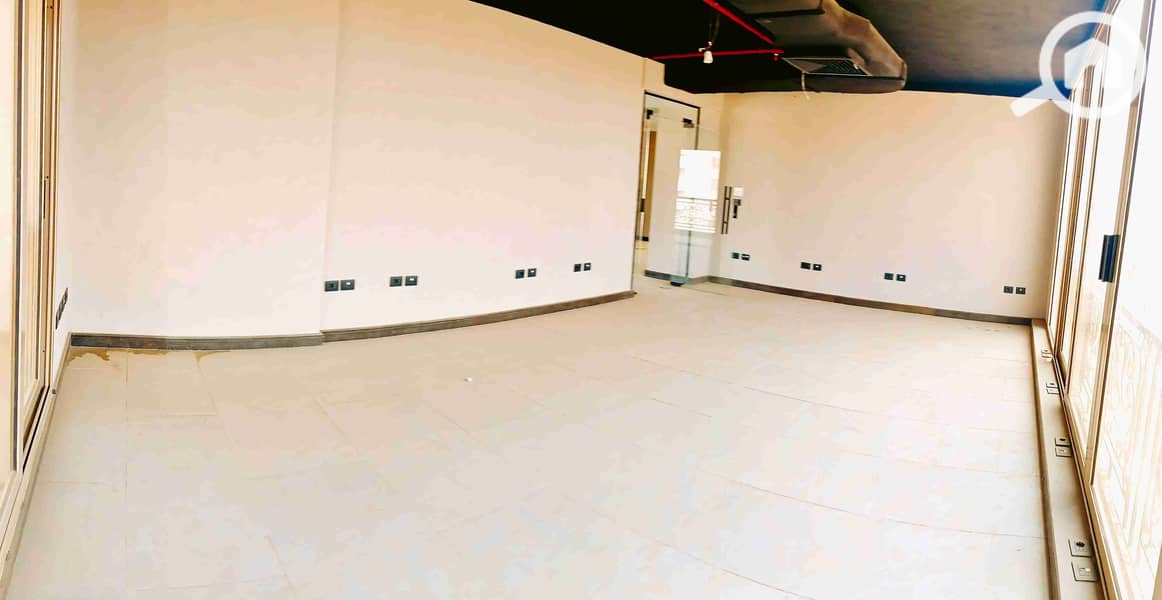 1001525504. jpg 1001525504. jpg