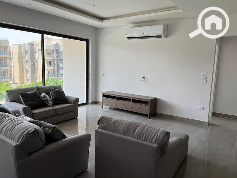 4 91b7fade-d42d-45fd-b6ea-23e947c08da5. jpg