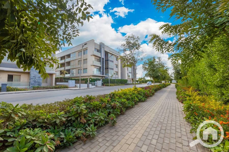 8 1496ac58-7e6e-4eaa-8e02-7ddde057b828. jpg