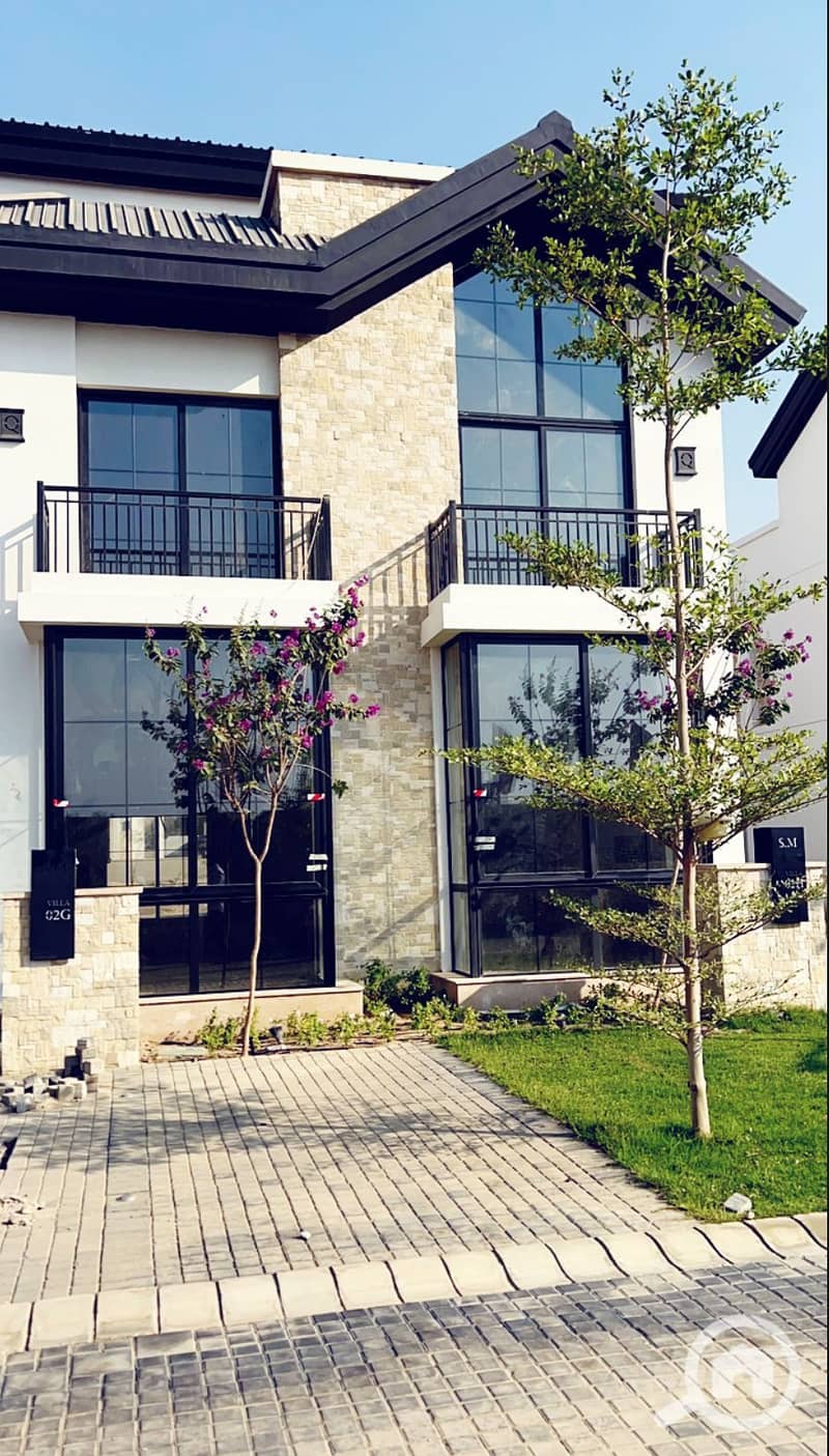 4 1bc7c7af-7c36-411a-aa0c-7a2076f4c2f3. jpeg