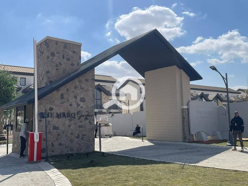 10 c073fcb0-3d73-4787-971b-a2e95882811e. jpeg