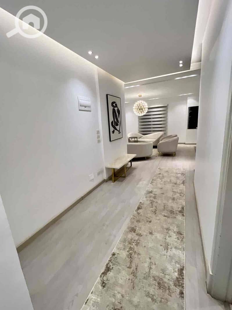 5 f5892e33-56c4-4951-9634-38a28635a950. jpg