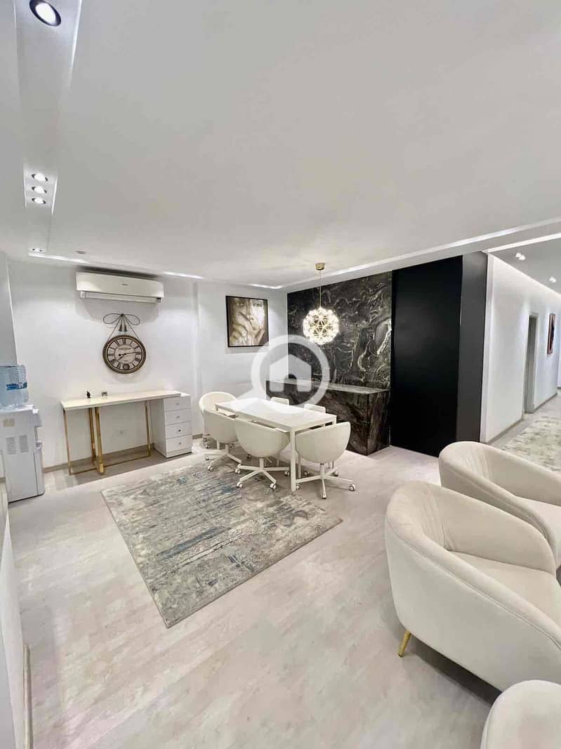 13 7a998e1b-3591-44cf-a874-ce2c0f86b8a9. jpg