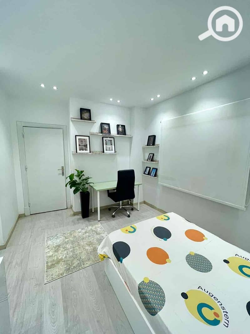 14 cde1c918-fa68-41ea-a9d0-07a760f4e712. jpg