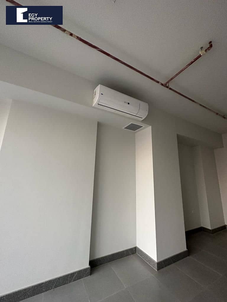 2 _files_e5f3cfe6-524b-4c86-881c-255a1f6d5971. jpeg