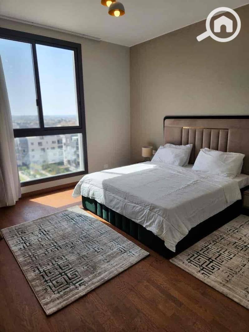 4 507a578e-6f98-4097-9775-c5977363cf8a. jpg