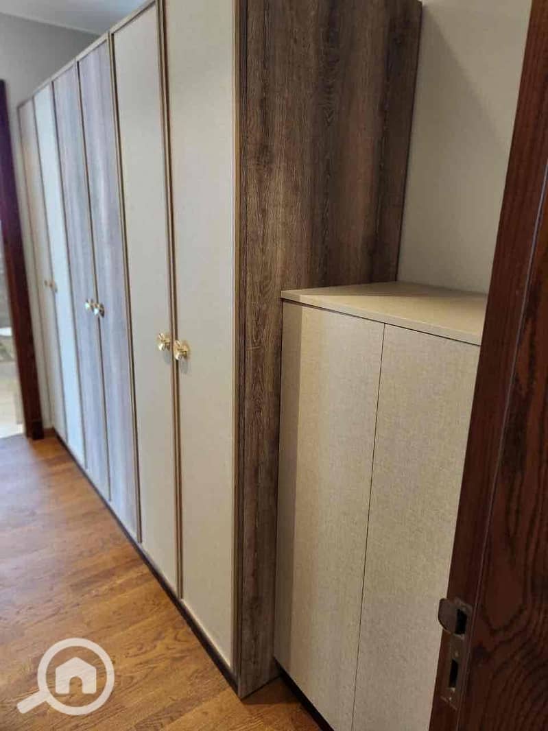 6 492558c2-81ed-4a96-a857-1985febb38bb. jpg