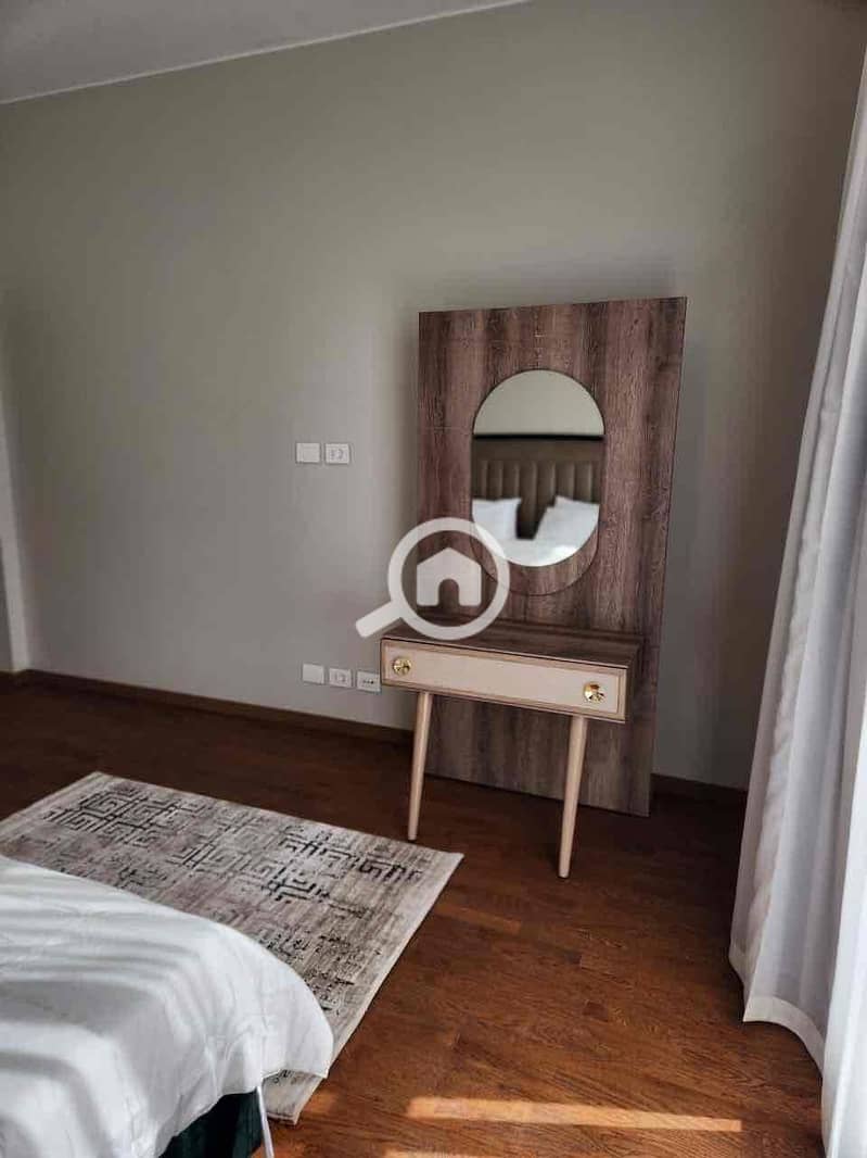 8 2dc87bef-6f56-453b-ad1f-bf123dba6f1e. jpg