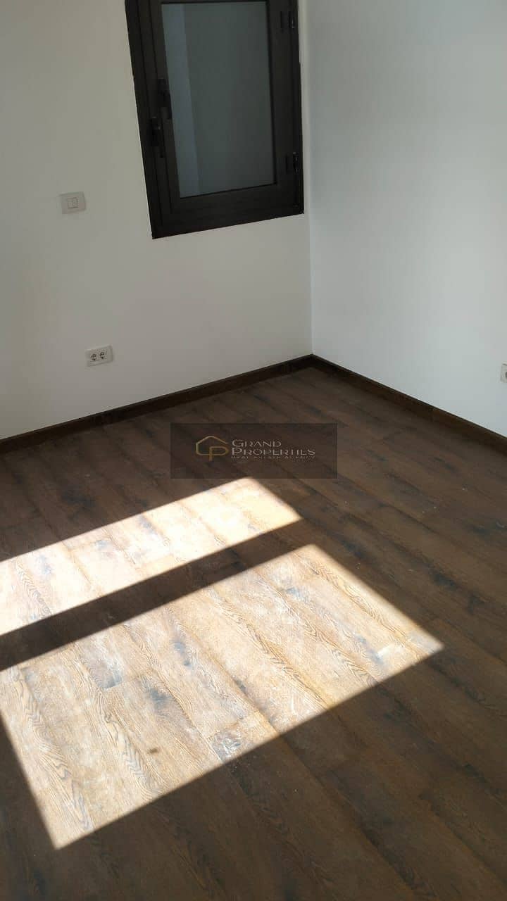 5 WhatsApp Image 2025-10-30 at 9.52. 31 PM. jpeg