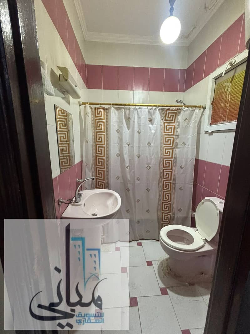 6 43e181c0-f0fc-4f05-a191-77460cd4d2dd. jpeg