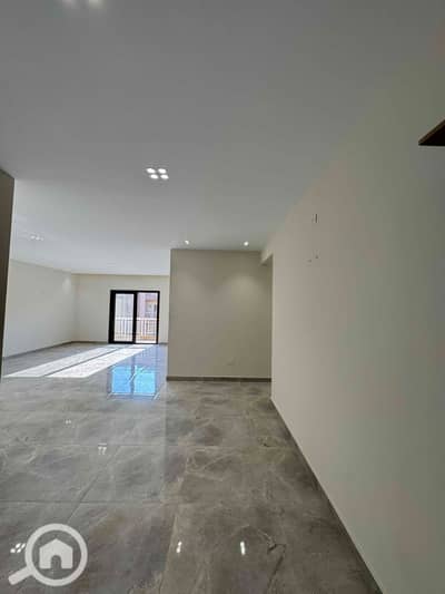 3 Bedroom Apartment for Rent in 6th of October, Giza - IMG_5305. jpg