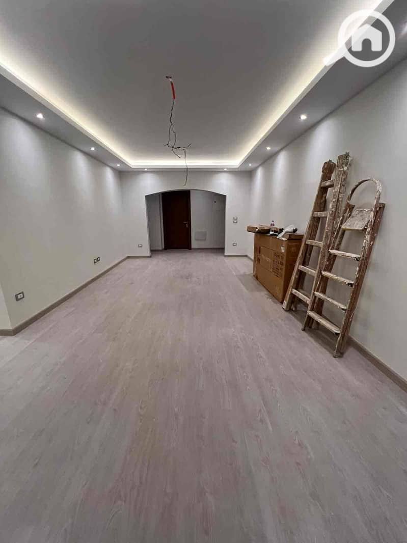 2 9bc370a8-502c-4b7e-8355-b96f61dbce0e. jpg