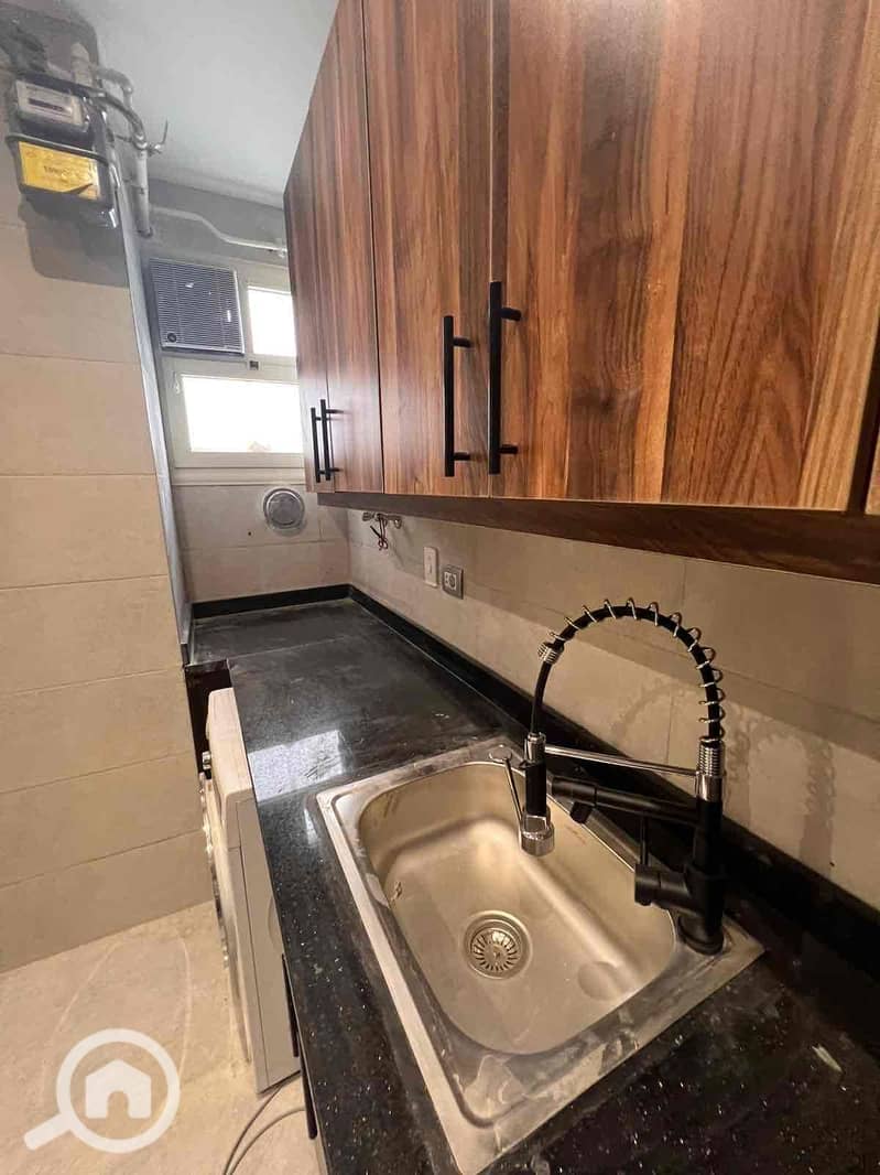 4 4c7ed9d7-14b1-4203-abca-3088bcf46a12. jpg