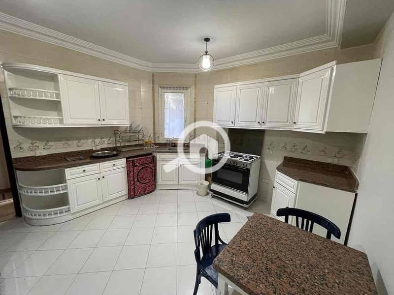 4 480880ce-9dba-46dc-9c5b-71ecdebbe821. jpg