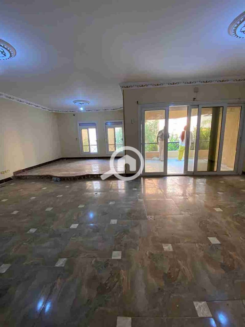 1000381067. jpg 1000381067. jpg