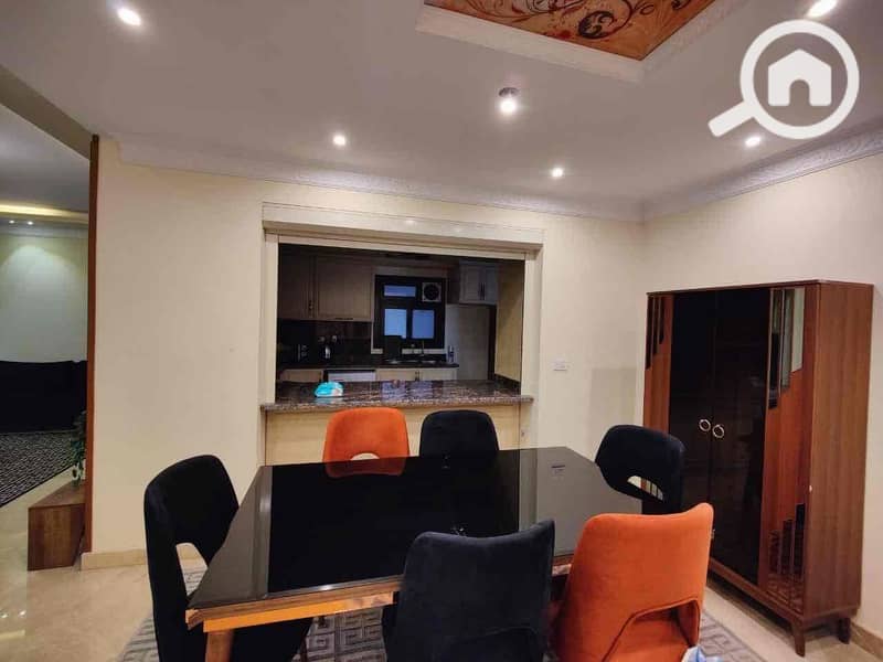 4 f3bc83e7-0d21-4a83-9cbb-ad044a2f3eac. jpg