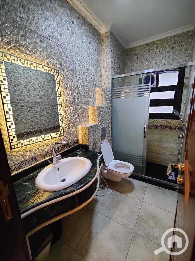 7 2458c57a-7af1-4eb3-965b-e0be43274bd2. jpg