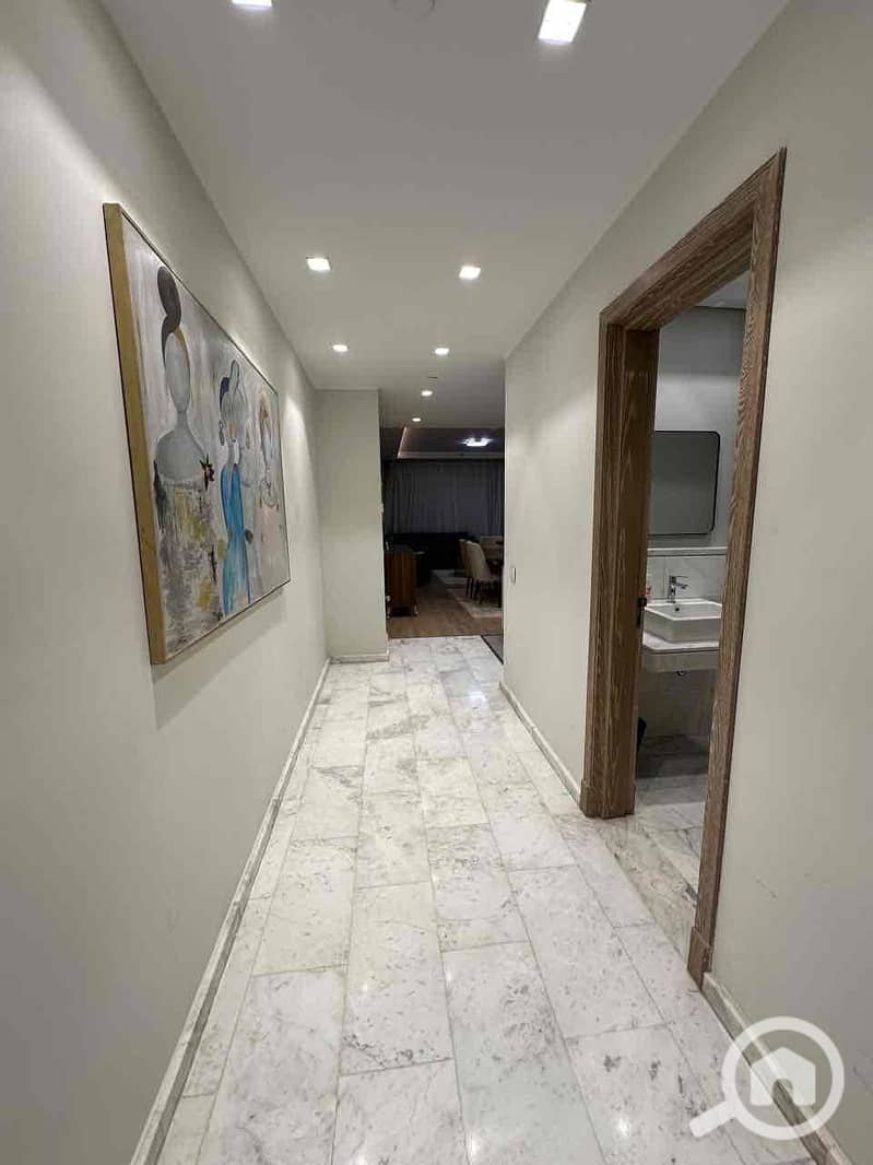 6 f0eaa931-cbd5-40ef-a167-37c782f98db0. jpg