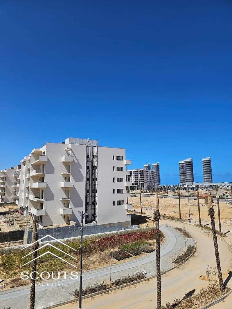 15 068702e4-c382-4730-a7ef-049dc0fe4415. jpeg