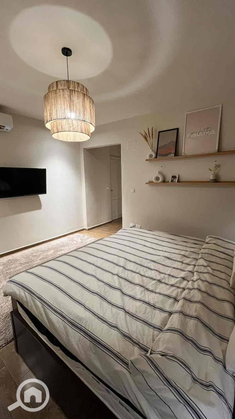 5 581bdefc-ca5a-4f79-a082-dc713f88a9c0. jpg