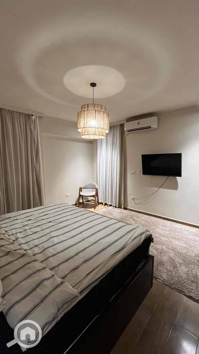 10 2f455274-abae-4ee5-8558-4e71cdfe1d9a. jpg