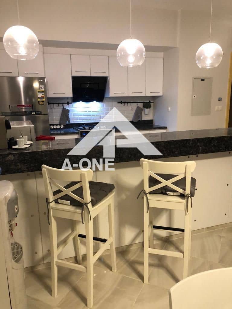 4 1c7e9fd5-3e80-4fd2-9d84-829e60e19e8d. jpeg