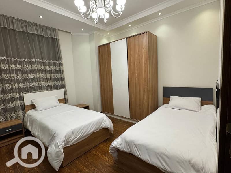 10 c21e0d1f-17a4-4ad3-951b-817142c57fab. jpg