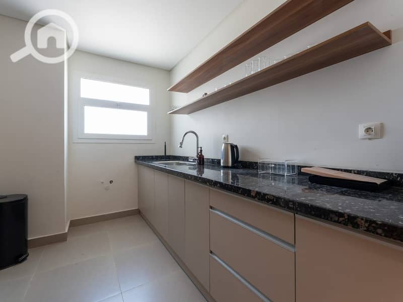 8 c98ba6f5-f4df-42fd-91cf-a006dcd913dc. jpg