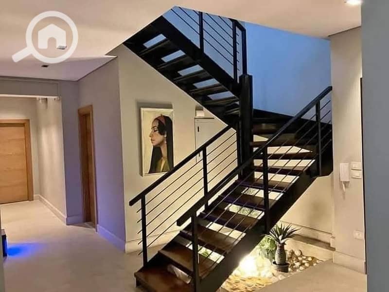 4 a4b5cf76-df4d-4efe-a368-eaab79096a06. jpg