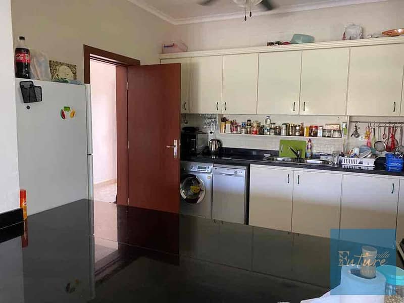 12 341b87d1-cc6d-4d88-b998-65b119f79b83. jpg