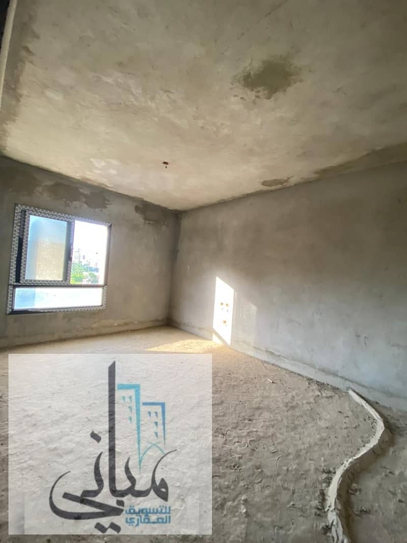 7 7bf2c09c-83b1-499c-a385-2cb0d06d31d8. jpeg