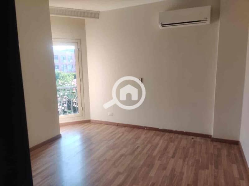 4 f41a029d-a0ad-4cb5-89cb-766611907878. jpg