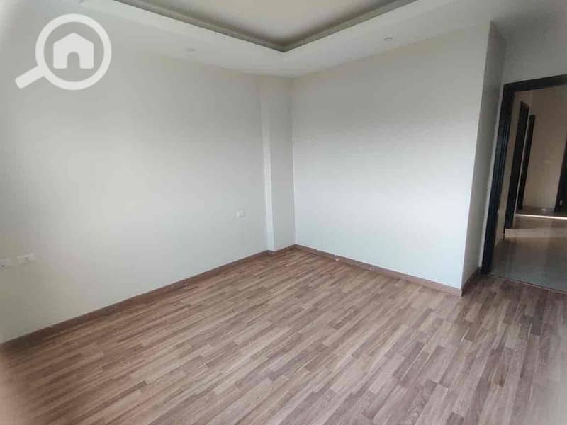 6 f4869581-9618-4184-8f96-1ba518c1a788. jpg