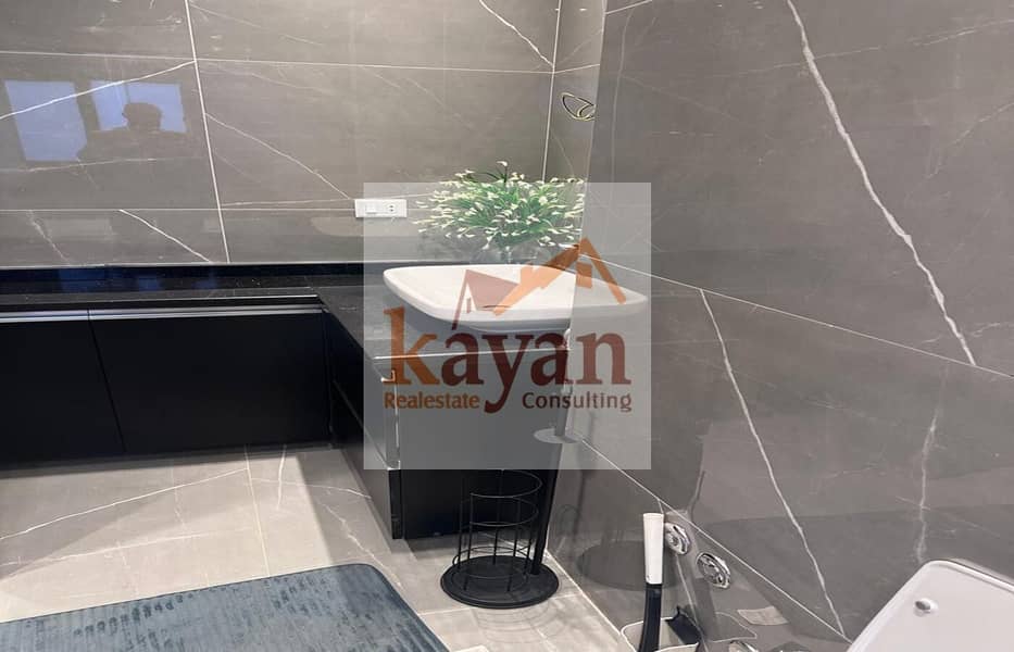 12 c3e32097-3862-46e6-9fc0-ccb7c73860b7. jpg