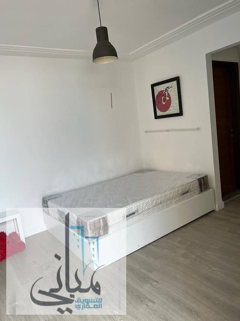 12 f5c71ffc-ed98-47f8-87b0-e214286e1a90. jpeg